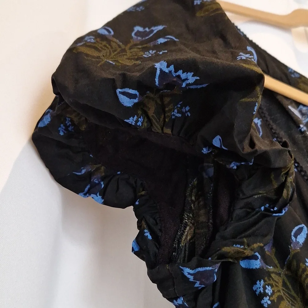 Free People Black and Blue Floral Women's Puff Sleeve Crop Top Size XL